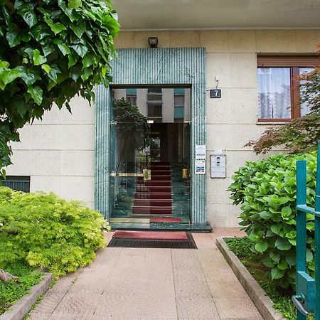 Lorenteggio Studio Apt Milan Exterior photo